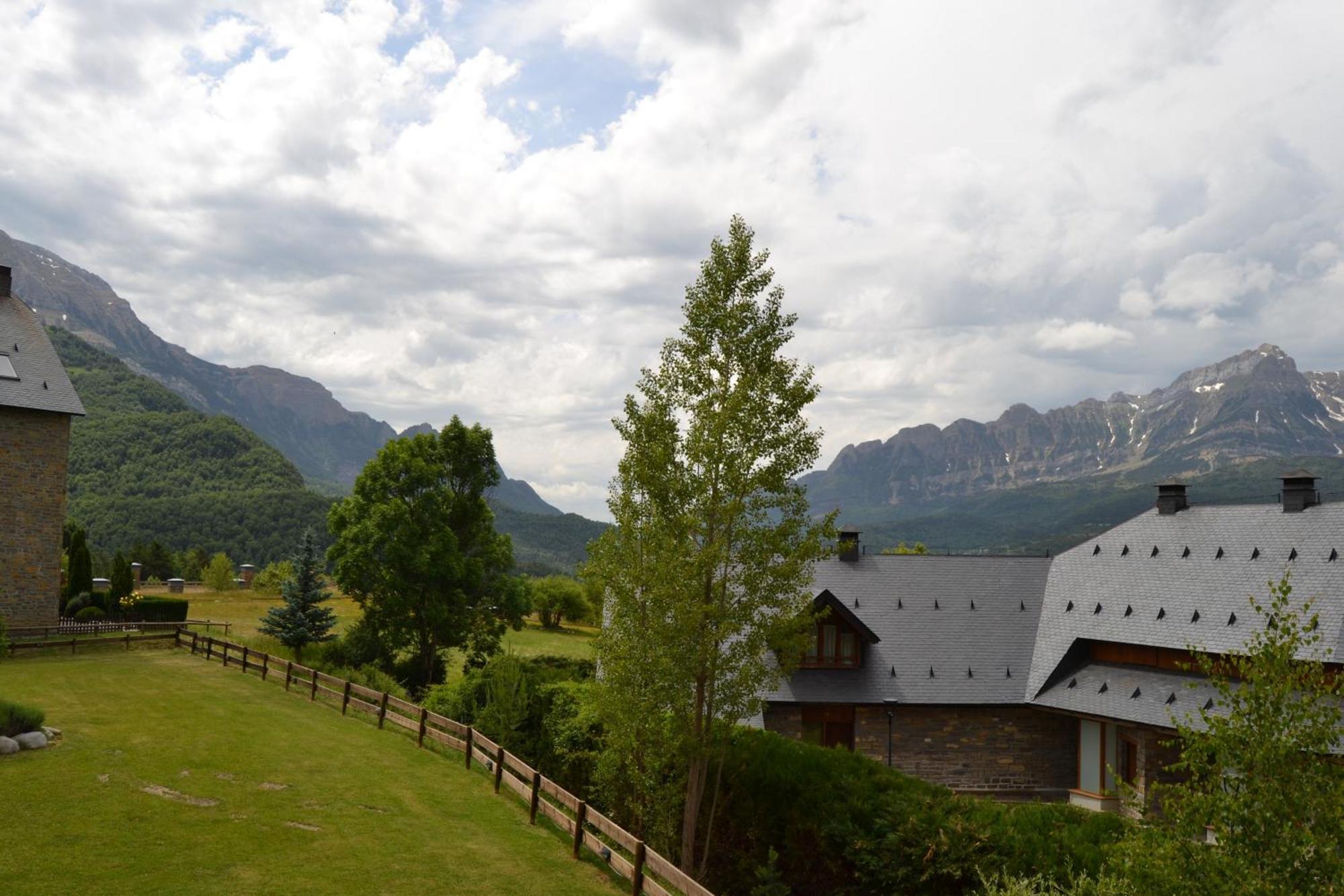 Ventanal De Saras Petfriendly Garaje Trastero Y Chimenea - Arafita Apartamentos Panticosa Eksteriør billede