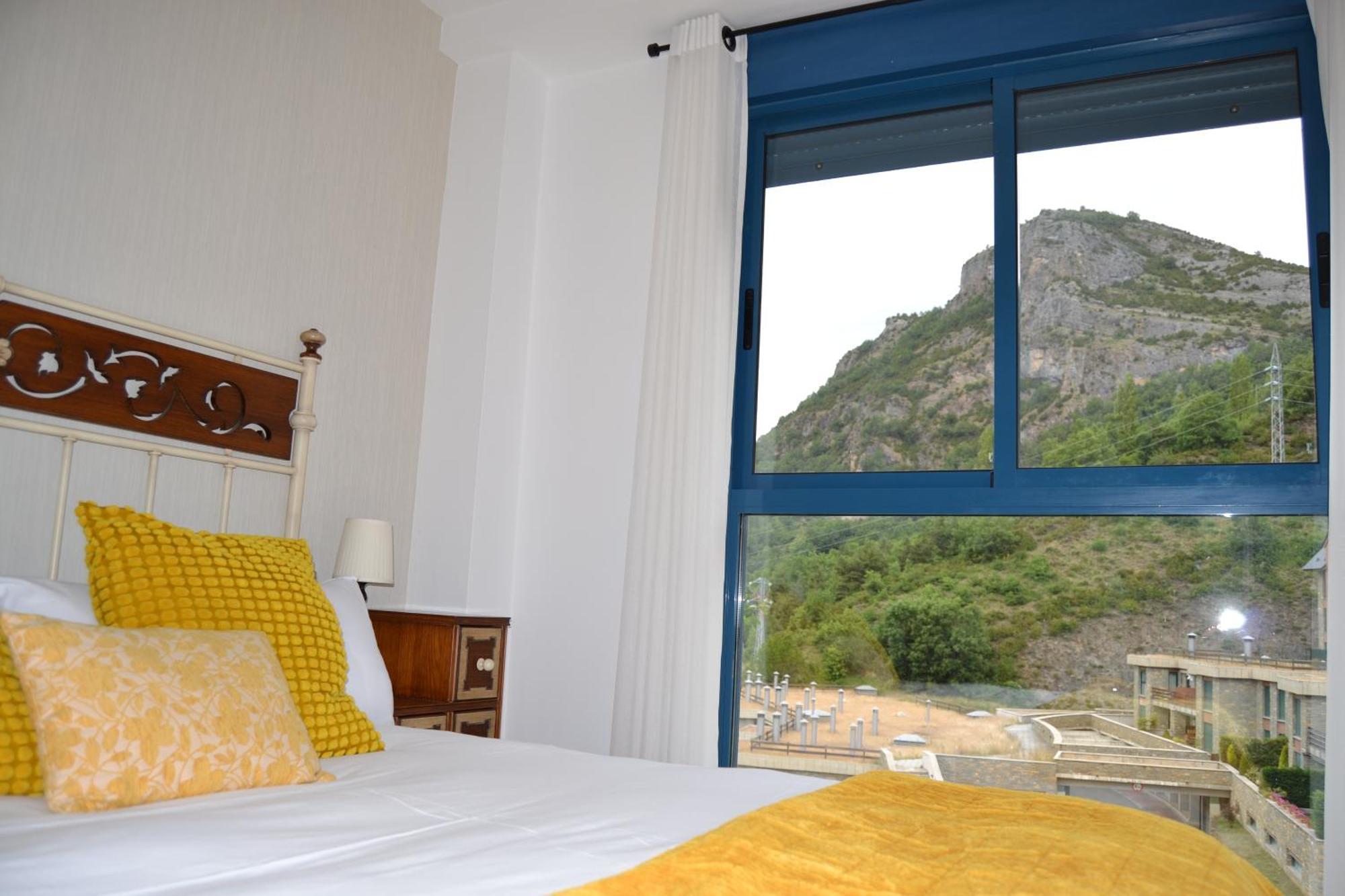 Ventanal De Saras Petfriendly Garaje Trastero Y Chimenea - Arafita Apartamentos Panticosa Eksteriør billede